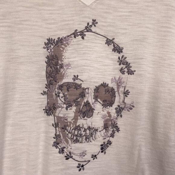 Skull Cashmere Embroidered Skull Graphic Cap Sleeve T-Shirt White Small - Picture 2 of 6